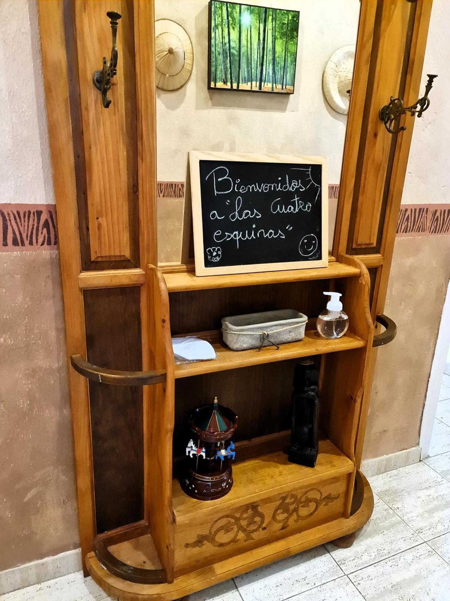 Las Cuatro Esquinas De Caces Extérieur photo